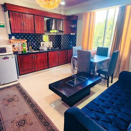 Aqua Apartment Murree Extérieur photo