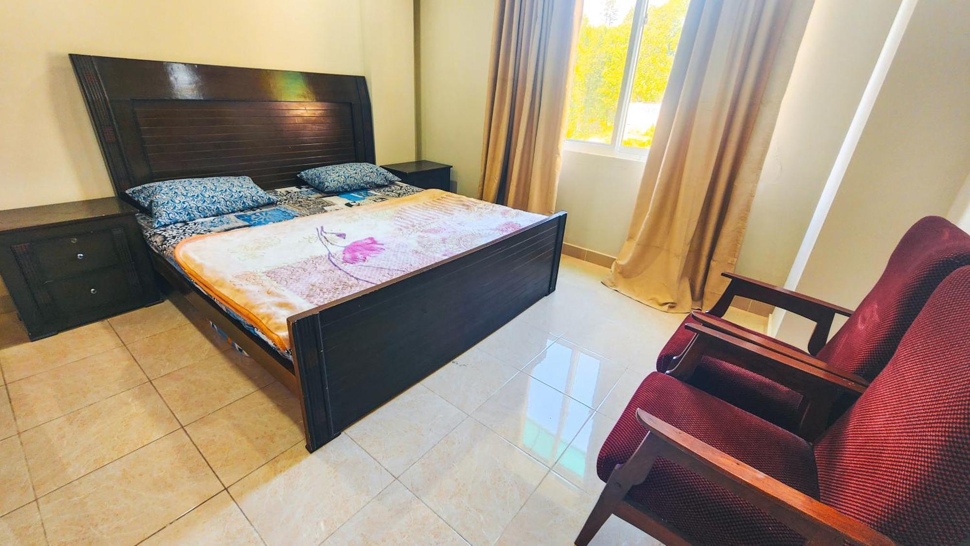 Aqua Apartment Murree Extérieur photo